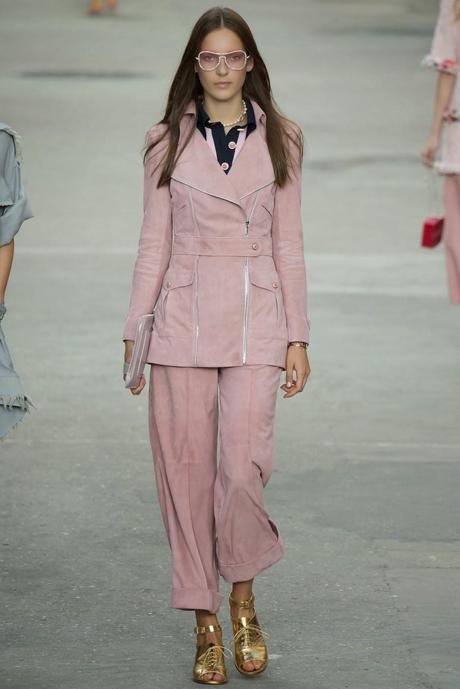 Las protestas de Karl - Chanel Spring15