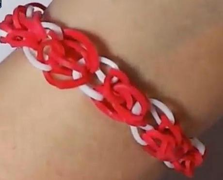 Cómo hacer una pulsera modelo cadena de corazones