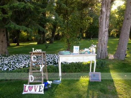 colores-de-boda-libro-firmas-mariposas ¿Has decidido qué libro de firmas pondrás en tu boda?