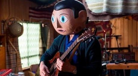 'Frank': La realidad dentro de una cabeza de papel maché