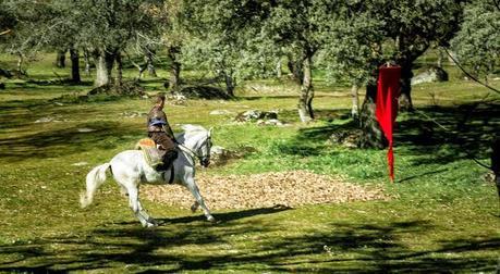 Águila Roja, capítulo 73: Caníbales, enanos