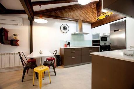 Antes/Después De trastero de los horrores a mini buhardilla de diseño estilo moderno de diseño decoración mini áticos buhardillas decoración interiores reformas decoración de mini pisos blog decoración de interiores antes después decoración antes después ático