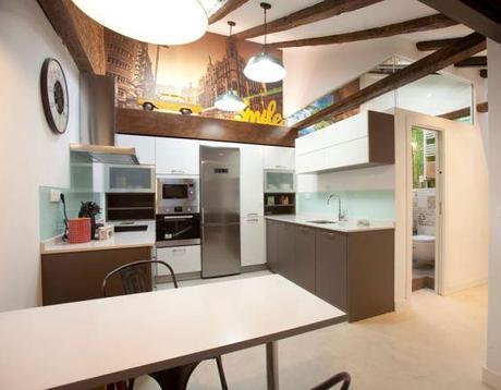 Antes/Después De trastero de los horrores a mini buhardilla de diseño estilo moderno de diseño decoración mini áticos buhardillas decoración interiores reformas decoración de mini pisos blog decoración de interiores antes después decoración antes después ático