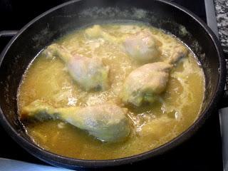 Muslos de pollo con melocotón