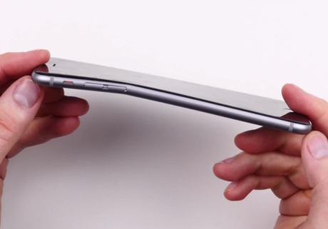 Kit Kat se burla de las dobleces de los iPhone 6 Plus y logra revolucionar Twitter.