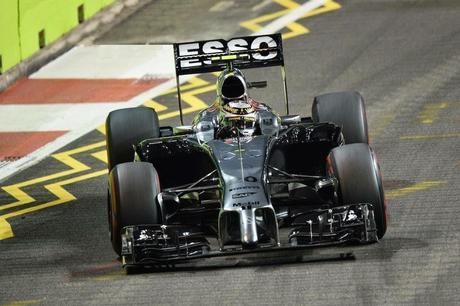 Ecos desde los boxes: quien tiene un amigo ... tiene Ecos desde los boxes: quien tiene un amigo ... tiene