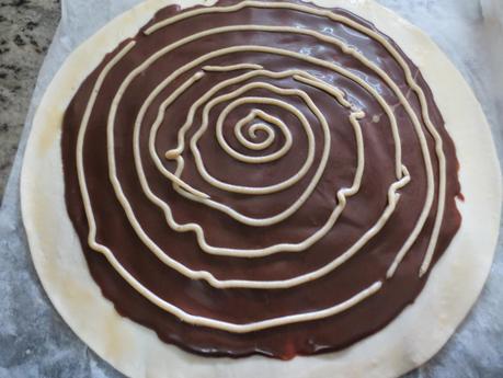 Estrella de hojaldre dos nutellas