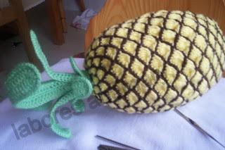 y seguimos con más frutas...hoy comemos PIÑA