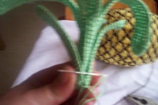 y seguimos con más frutas...hoy comemos PIÑA