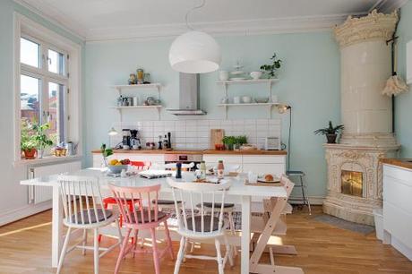 Decoración en blanco con toques neón y pastel pisos nórdicos decoración estilo femenino nórdico decoración muebles ikea Decoración en blanco con toques neón y pastel decoración de cocinas comedor pastel cocinas nórdicas cocinas blancas modernas blog decoración de interiores