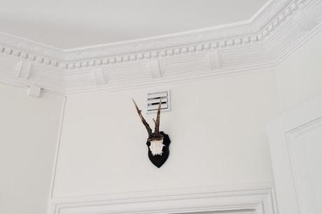 Decoración en blanco con toques neón y pastel pisos nórdicos decoración estilo femenino nórdico decoración muebles ikea Decoración en blanco con toques neón y pastel decoración de cocinas comedor pastel cocinas nórdicas cocinas blancas modernas blog decoración de interiores