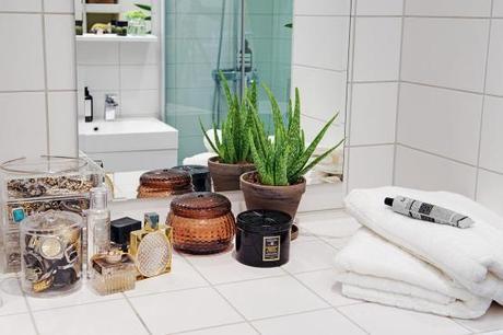 Decoración en blanco con toques neón y pastel pisos nórdicos decoración estilo femenino nórdico decoración muebles ikea Decoración en blanco con toques neón y pastel decoración de cocinas comedor pastel cocinas nórdicas cocinas blancas modernas blog decoración de interiores