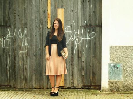 Midi Skirt with black