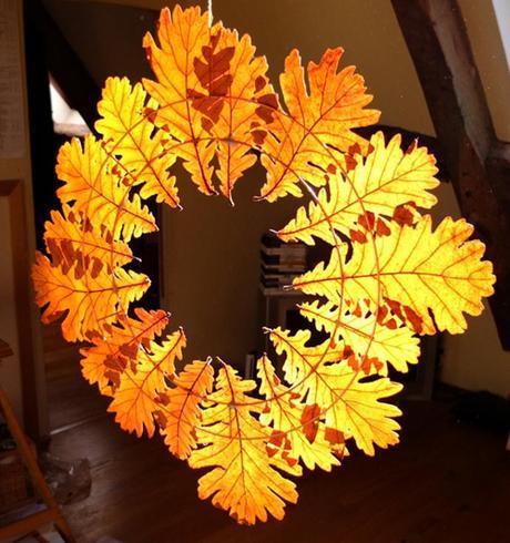 DIY autumn wreath mobile