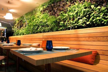 Jardines verticales en restaurantes.