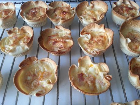 MINI QUICHES