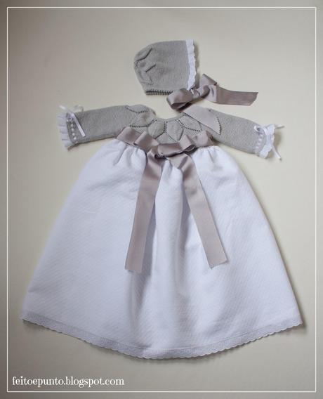 Faldón de punto gris