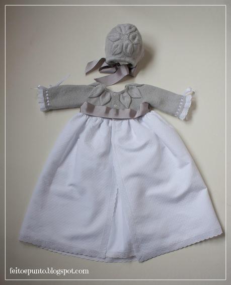 Faldón de punto gris