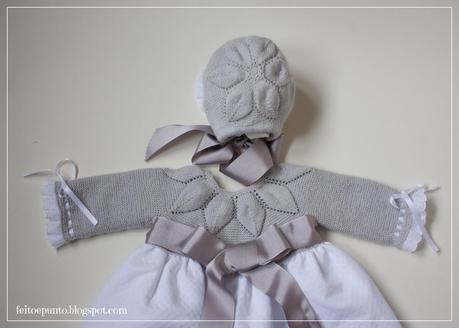 Faldón de punto gris