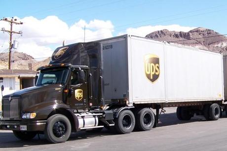 Los camiones de UPS ahorran combustible planificando los giros