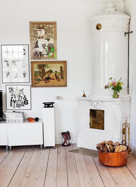 Papeles de pintados, y una decoracion diferente. Lo secretos de una casa rosa, por Lisa Begtsson