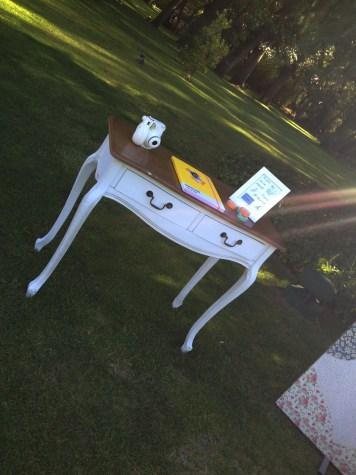 colores-de-boda-photobooth-mesa-fuji-instax-andrea-dani Bodas CdB 2014. La boda rustic-chic de Andrea y Daniel