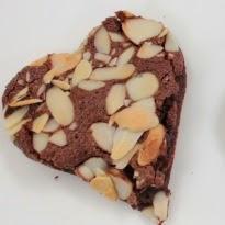 pastel de chocolate con almendras