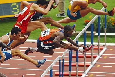 EL FÚTBOL ES UNA CARRERA DE VALLAS