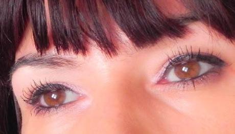 Look y manicura LOLA It chic