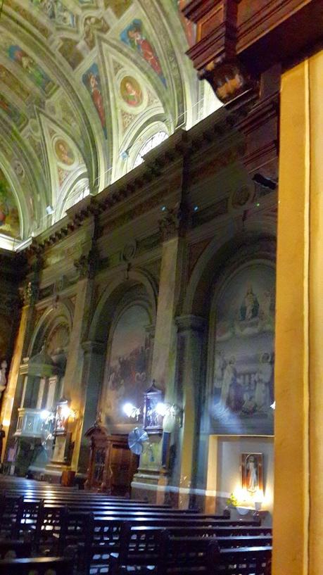 Enrejada y con una topadora esperando: Desde París a Buenos Aires con nosotros la  Parroquia de Nuestra Señora de Las Victorias.