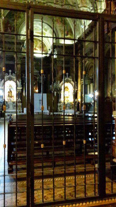 Enrejada y con una topadora esperando: Desde París a Buenos Aires con nosotros la  Parroquia de Nuestra Señora de Las Victorias.