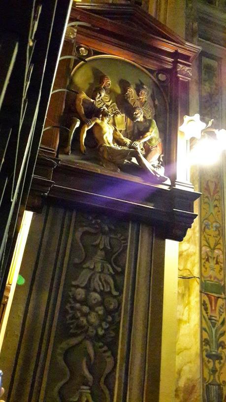 Enrejada y con una topadora esperando: Desde París a Buenos Aires con nosotros la  Parroquia de Nuestra Señora de Las Victorias.