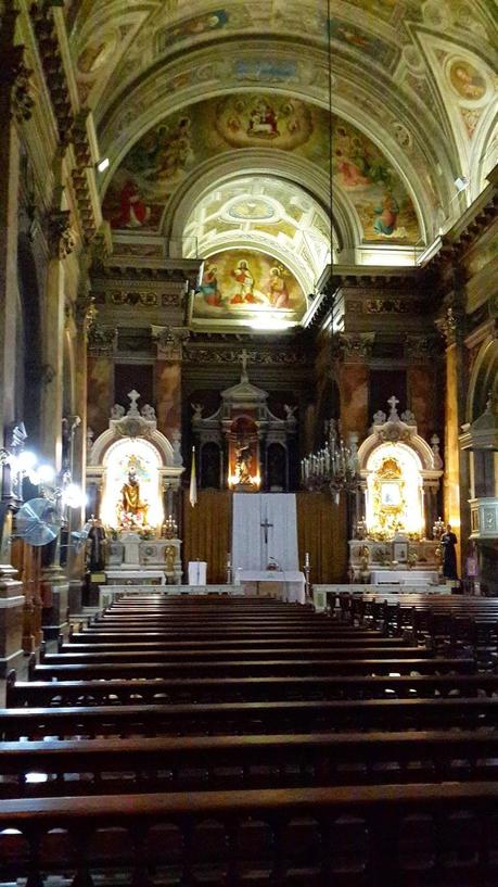 Enrejada y con una topadora esperando: Desde París a Buenos Aires con nosotros la  Parroquia de Nuestra Señora de Las Victorias.