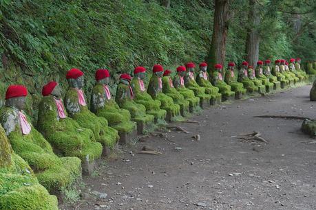 LA RUTA NIPONA: NIKKO (MAUSOLEOS, CEDROS Y ESTATUAS FANTASMA)