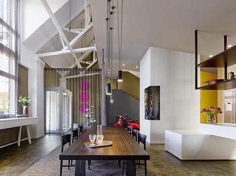 Loft Minimalista en Neckar  /  Minimal Loft in Neckar