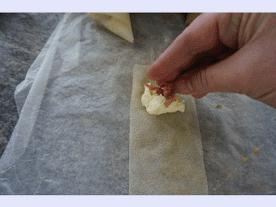 Delicias extremeñas - paquetitos y triangulos de jamon y queso