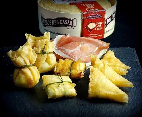 Delicias extremeñas - paquetitos y triangulos de jamon y queso