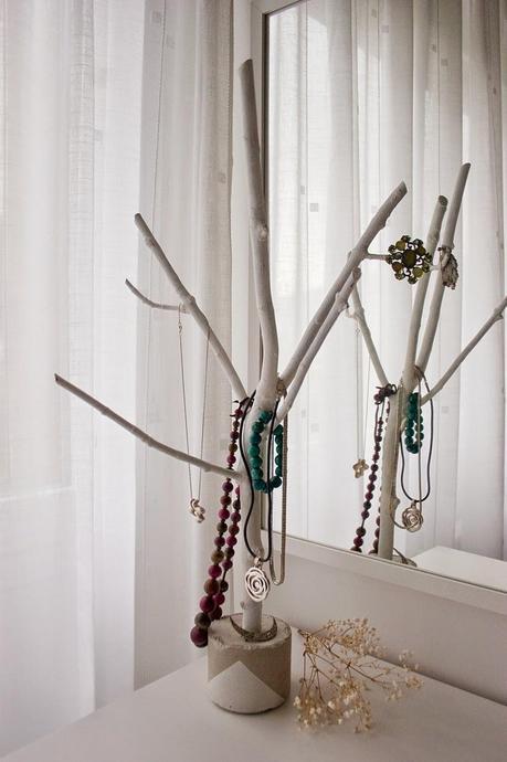 Diy joyero con rama de árbol6 Diy joyero con rama de árbol y cemento6