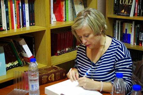 Presentación en Madrid de El hombre de la máscara de Espejos(Vicente Garrido y Nieves Abarca)