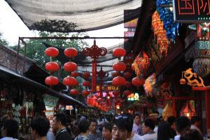 Huttongs y puestos de comida callejeros