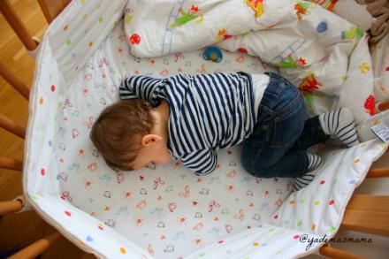 Aprender a dormir solo en la cuna sin lágrimas (un cuento para conseguirlo) dormido1