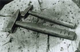 El significado de soñar con martillos. sueño con martillos