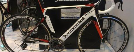 Dedacciai Atleta, primer cuadro para carretera aerodinámico de la firma italiana