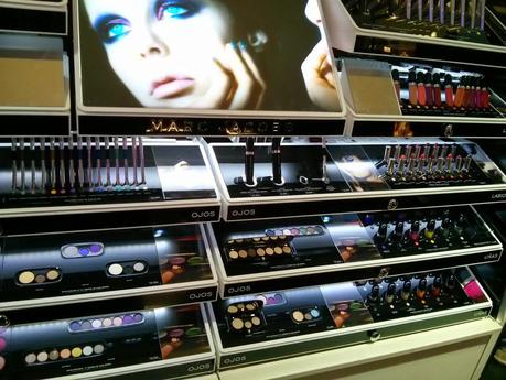 VipandSmart Marc Jacobs Beauty expositor