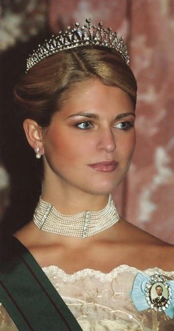 Tiara Fringe Moderna - Casa Real de Suecia