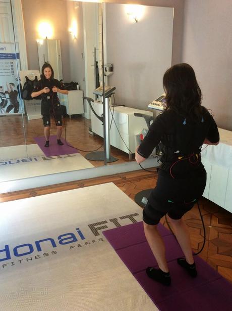 Enganchada a Hedonai Fit, cuerpo perfecto con solo25 minutos semanales de electrofitness