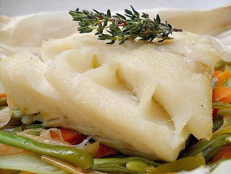 Bacalao en papillote con juliana de verduras