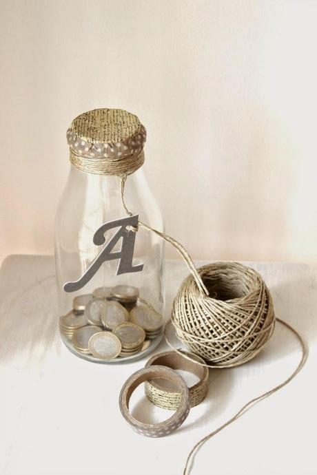 Finde Frugal: una hucha con una botella