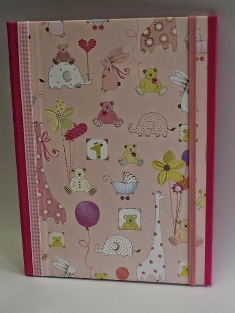 Funda cartilla sanitaria para Manuela. Funda cartilla sanitaria para Manuela.