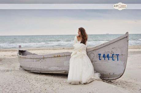 Una postboda romántica a orillas del mar